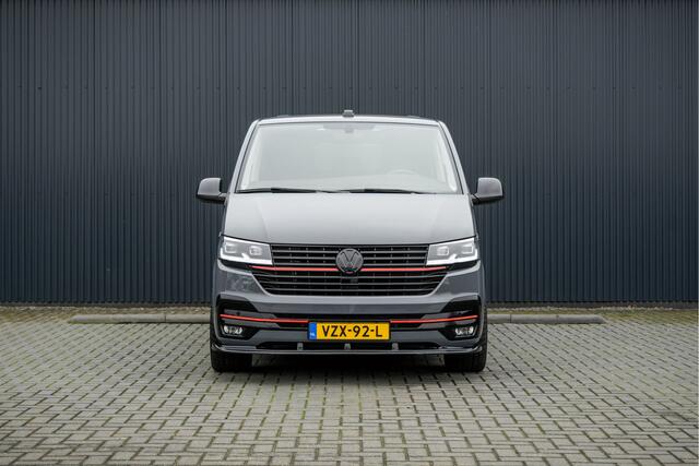 Volkswagen Carravelle | Automaat | Led | Camera | Carplay | Navi | Zijschuifdeur R+L | Adapt.Cruise | Trekhaak 